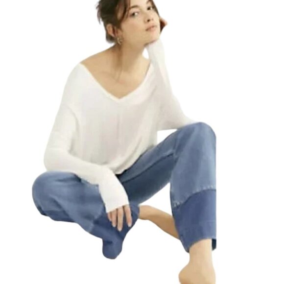 FREE PEOPLE Moonshine White V-Neck Tunic Top - Size Medium - Picture 3 of 9